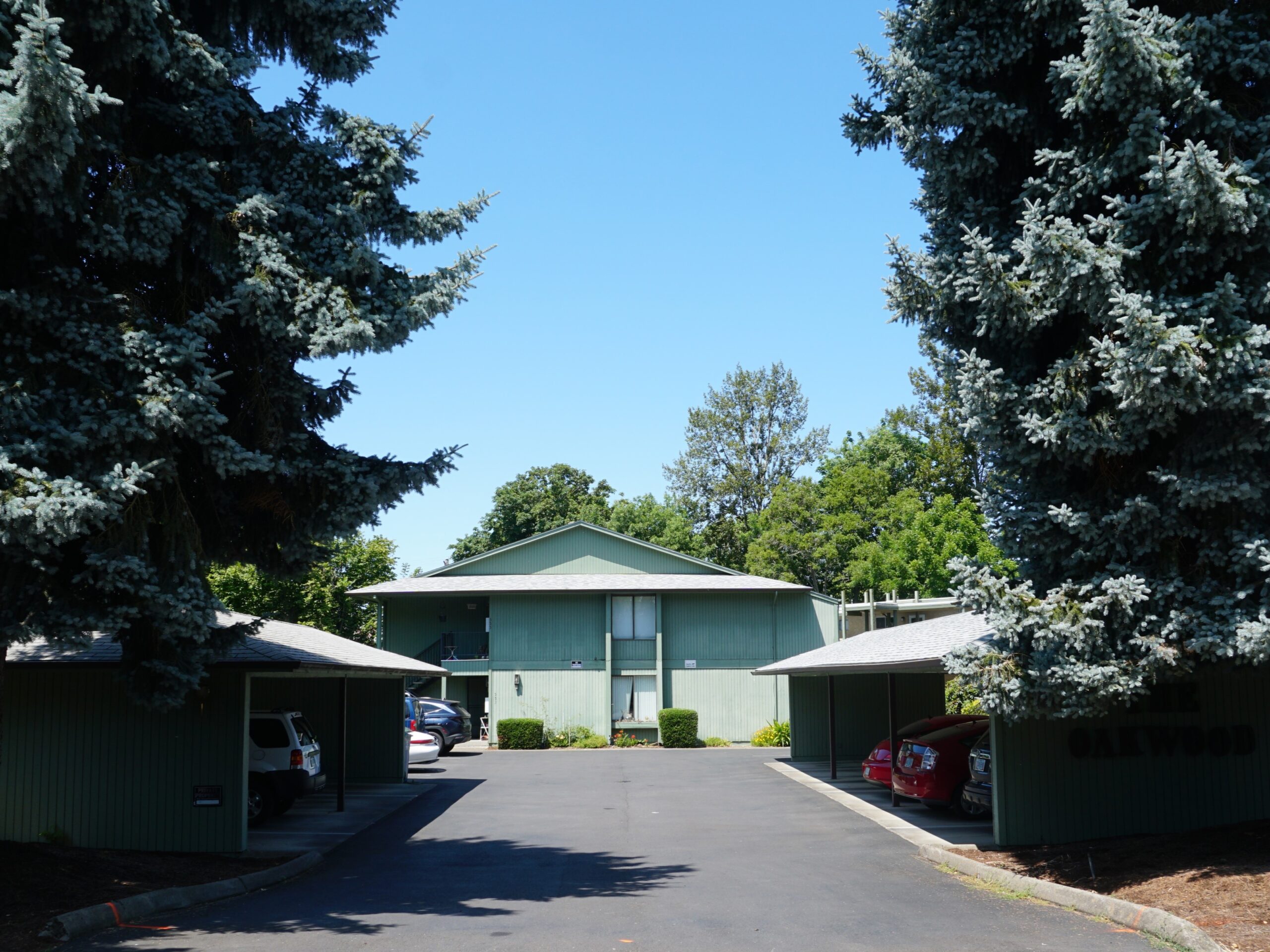 Oakwood Apartments Bright Apartments